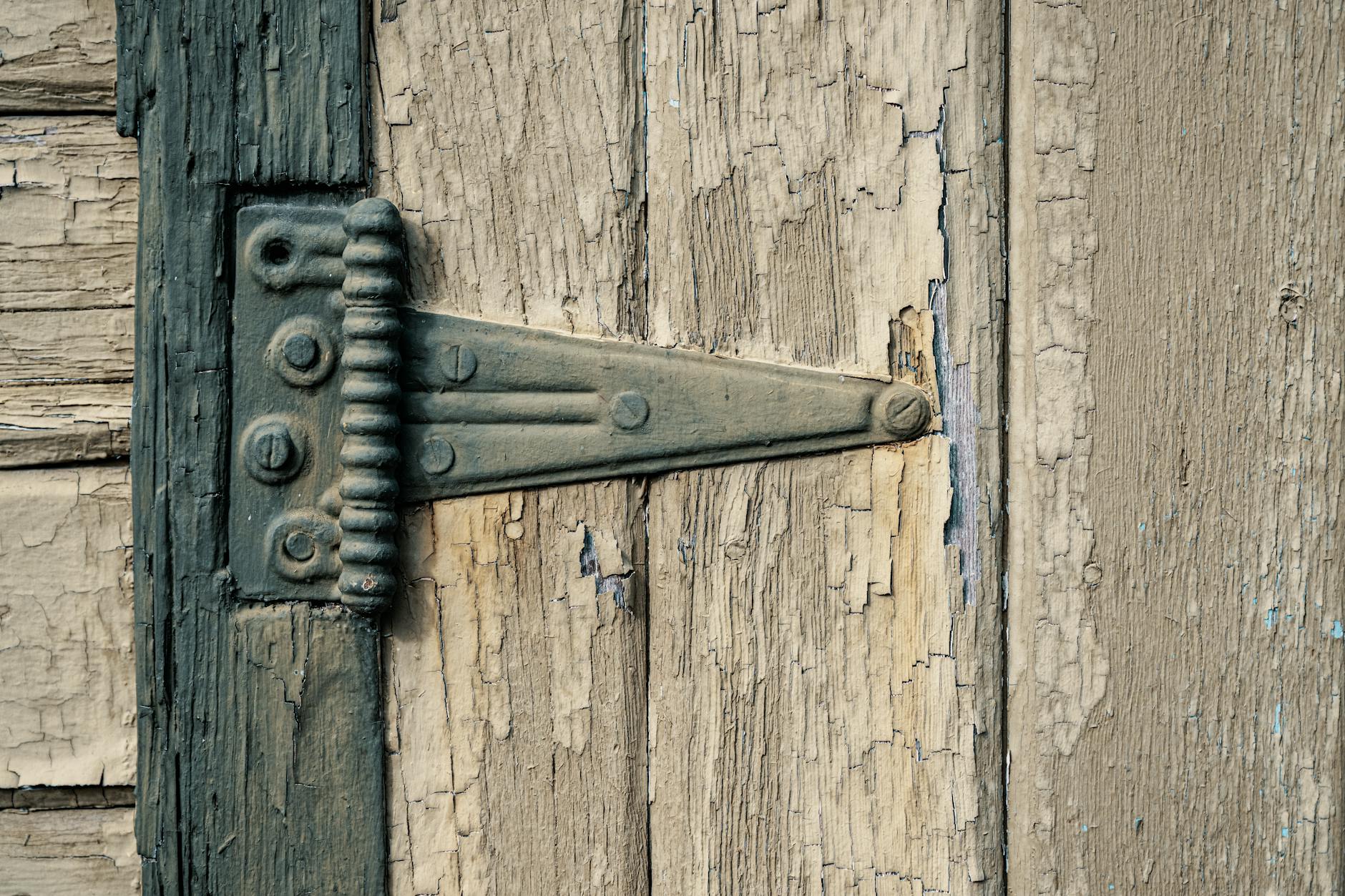 2. Hinge Styles — How Your Panels Swing Open and Closed