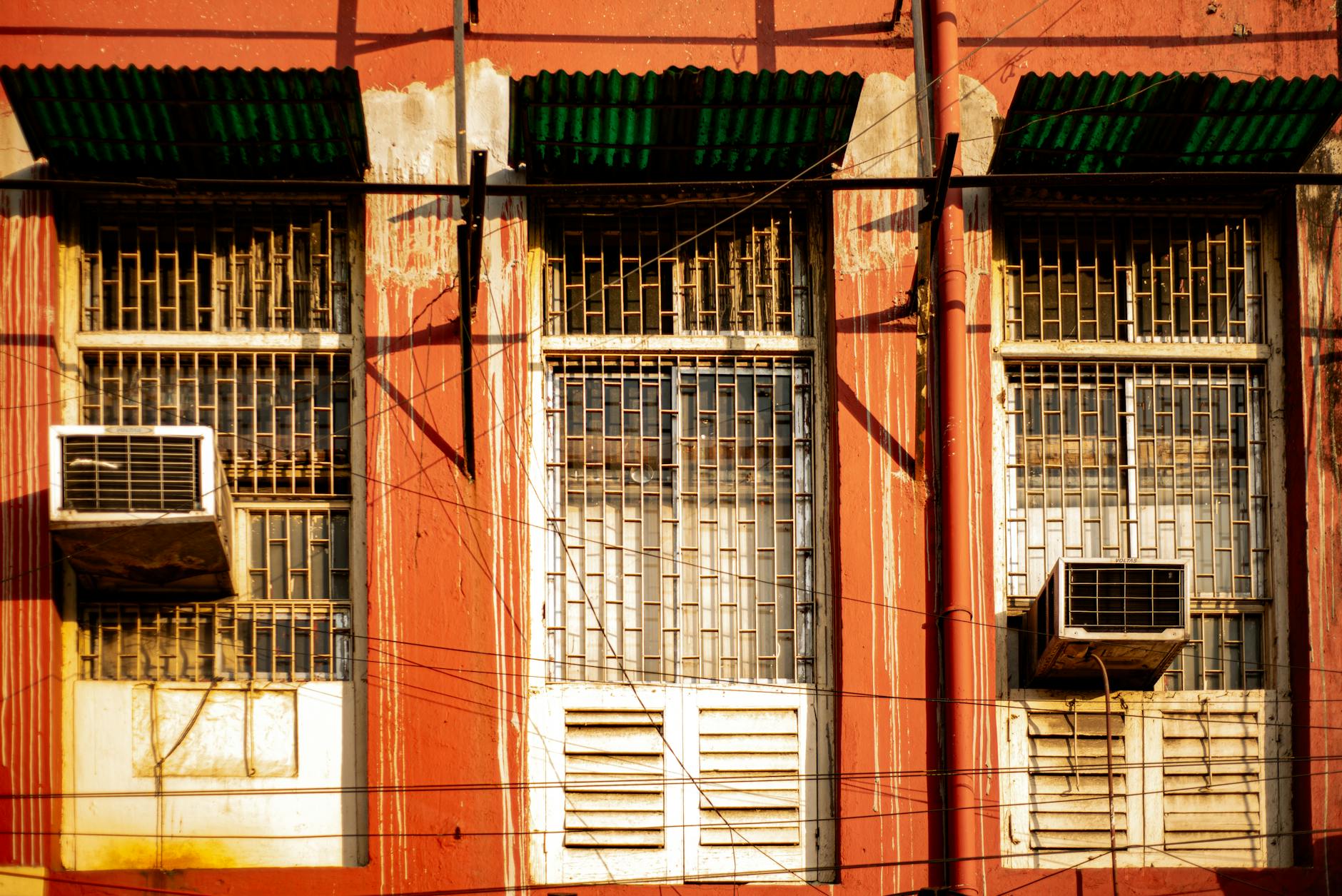 Why Window Treatments Matter for Energy Efficiency in West Tennessee