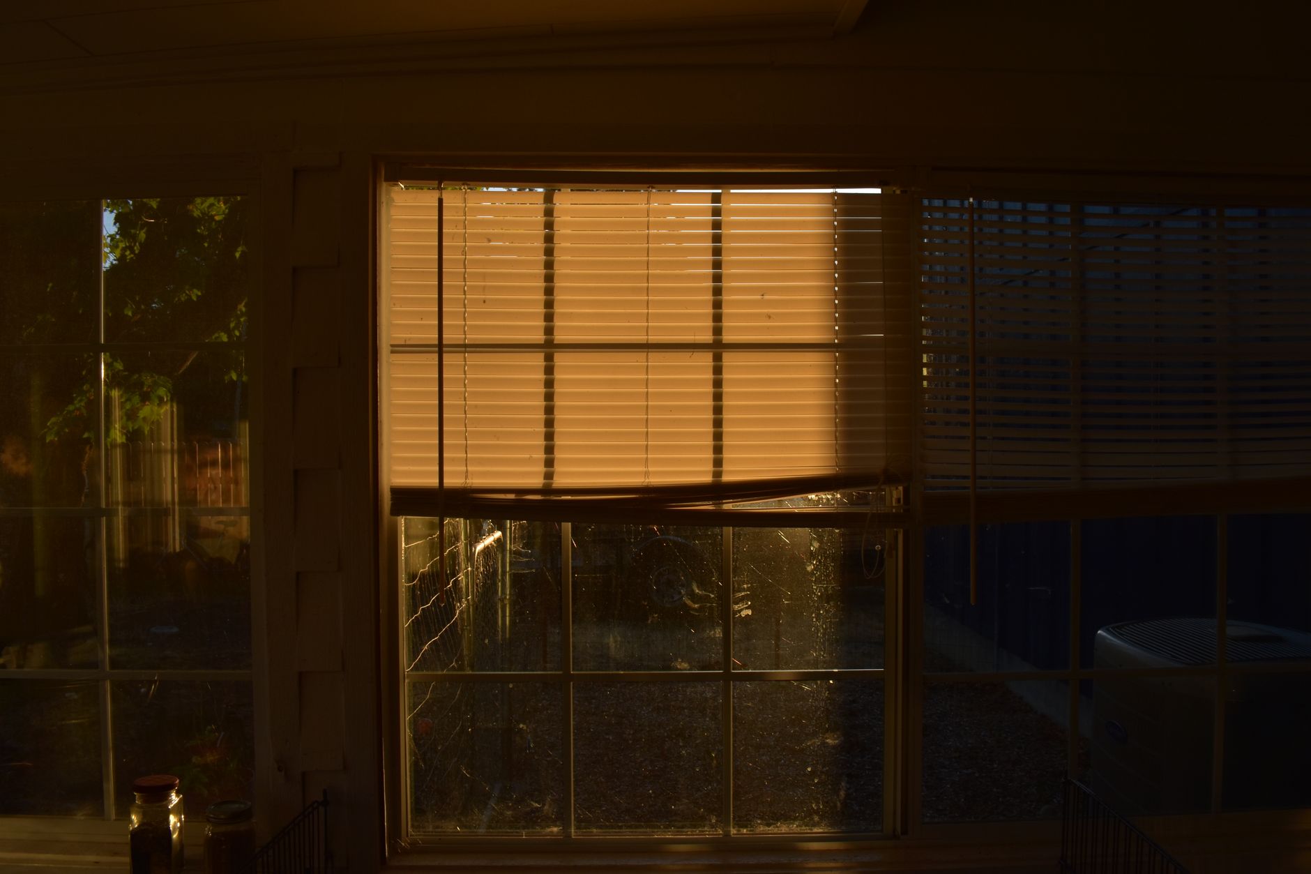 Ready to Find Your Perfect Living Room Privacy Solution in Jackson, TN?