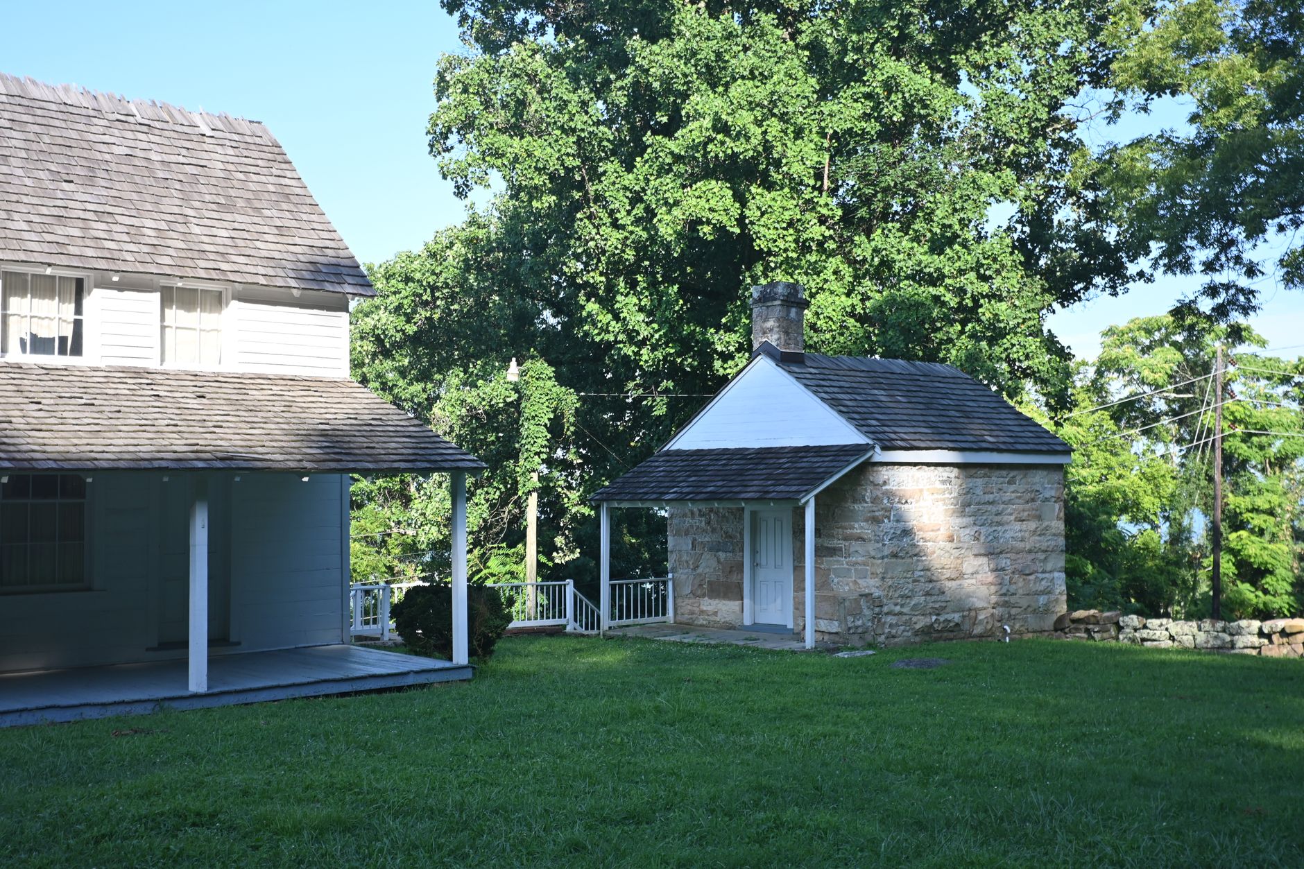 2. How West Tennessee's Climate Makes Cellular Shades a Smart Investment