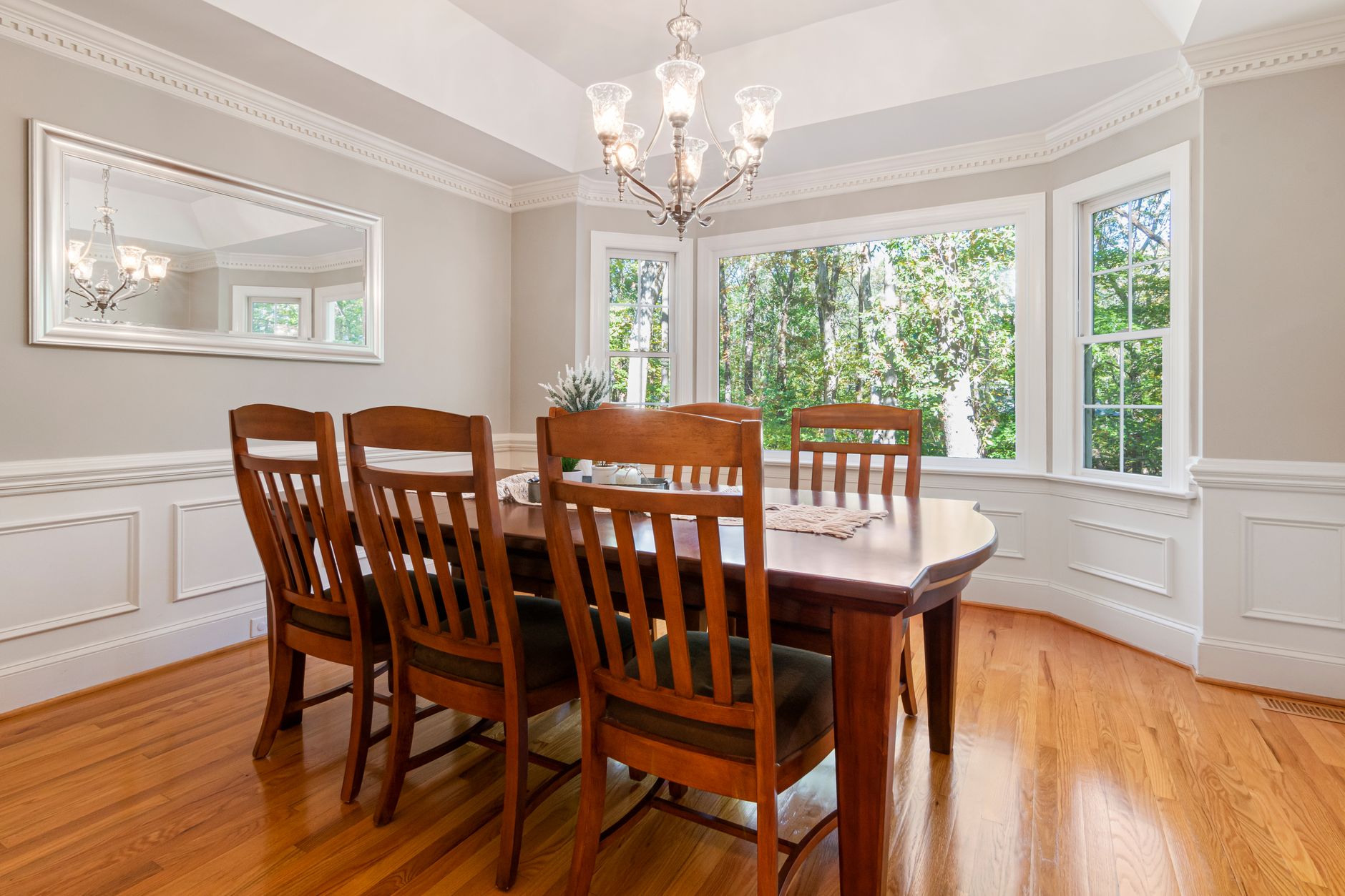 1. Why Bay Windows Demand a Custom Solution