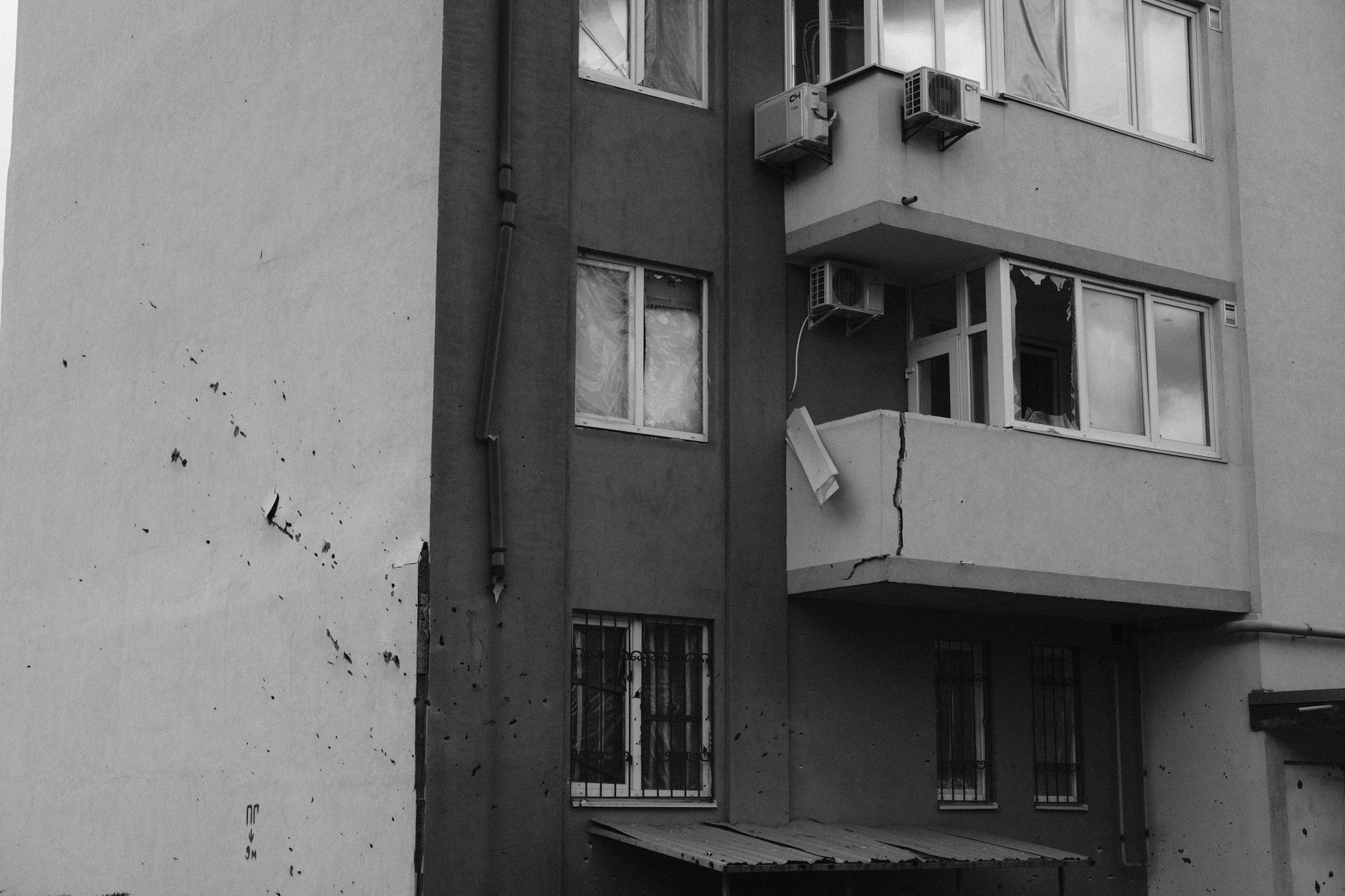 8. What to Avoid: Common Landlord Window Treatment Mistakes