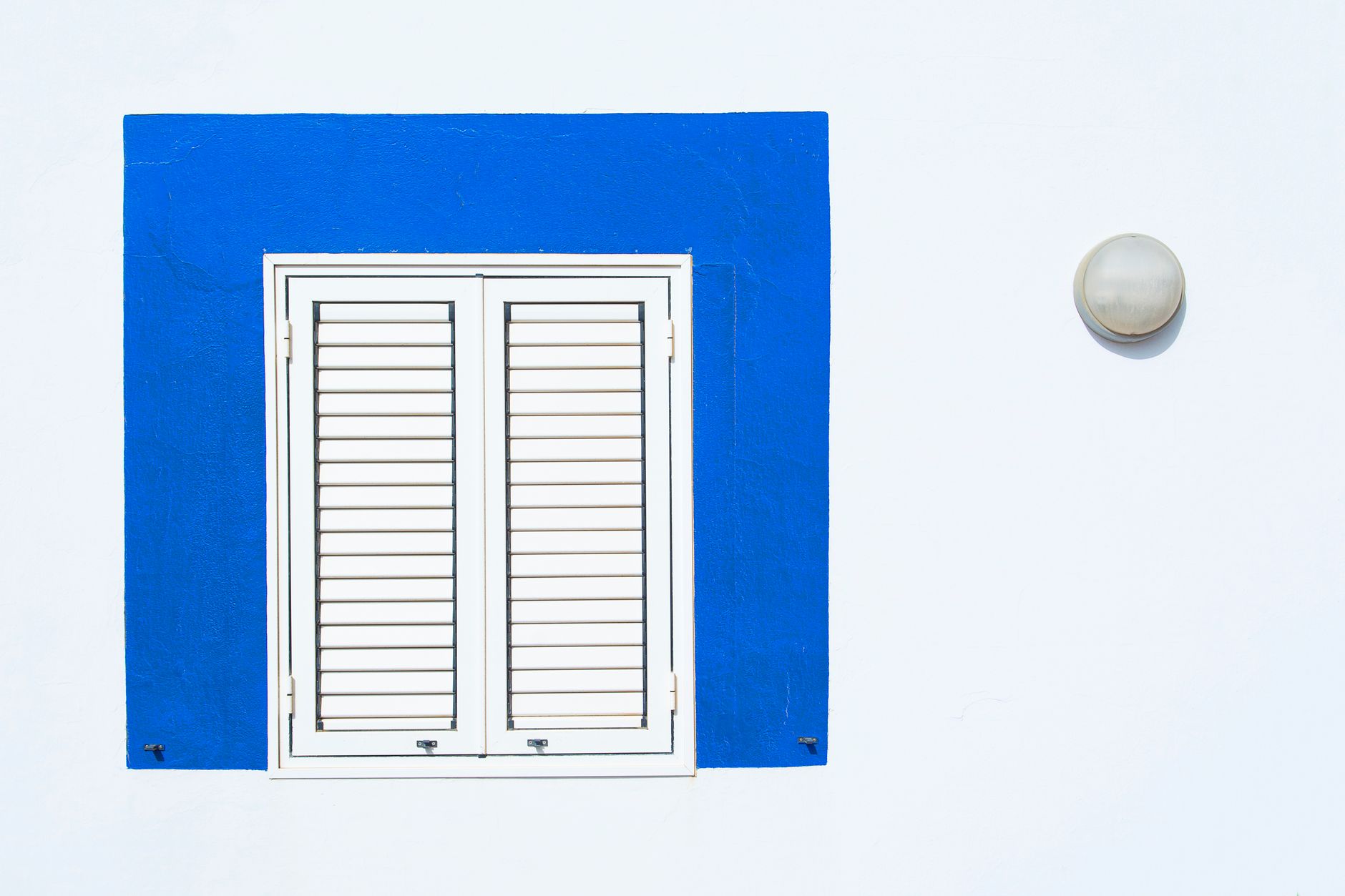 2. Curb Appeal: How Shutters Look From the Street