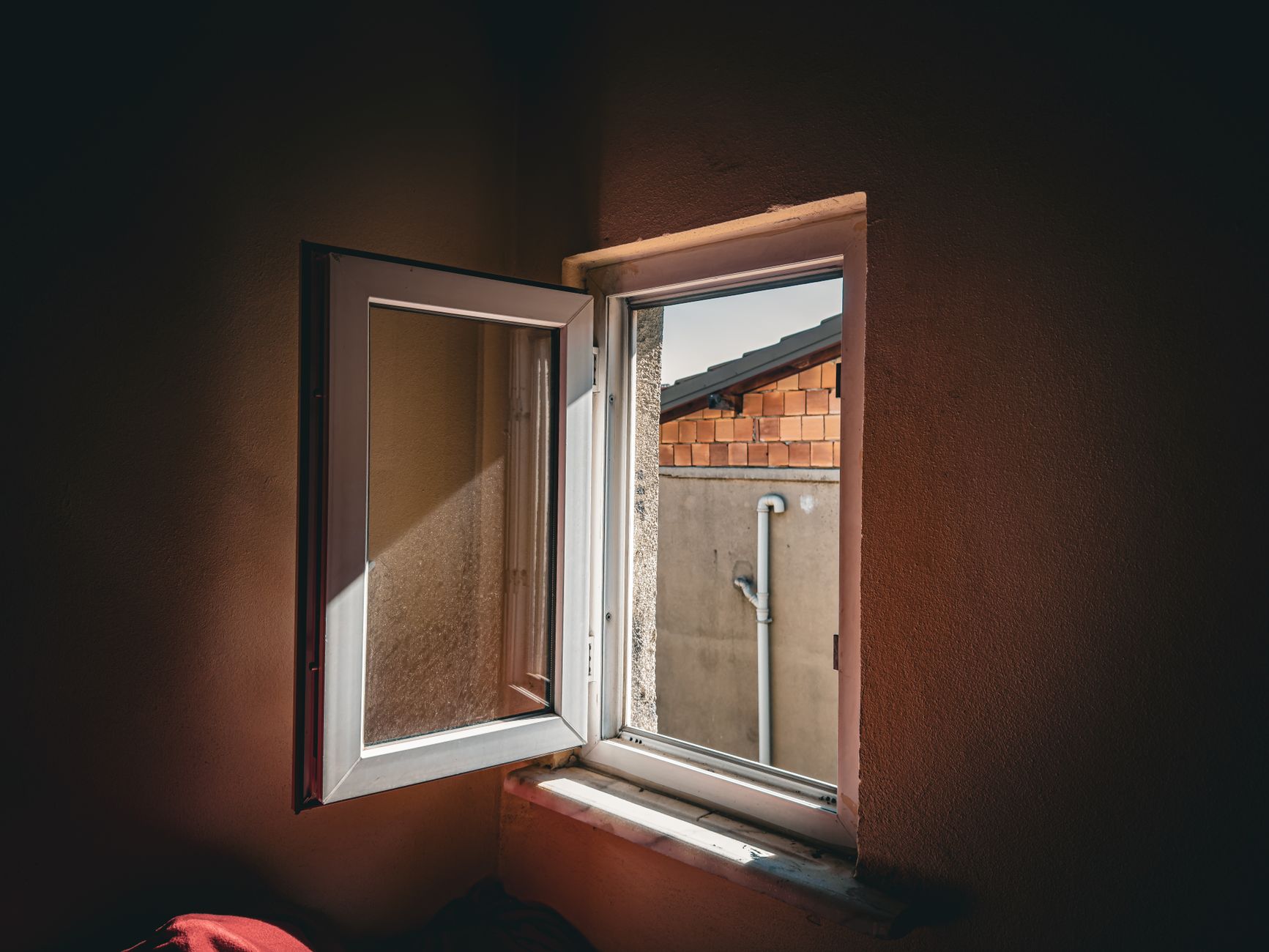 How Light, Privacy, and Room Function Shape the Recommendation